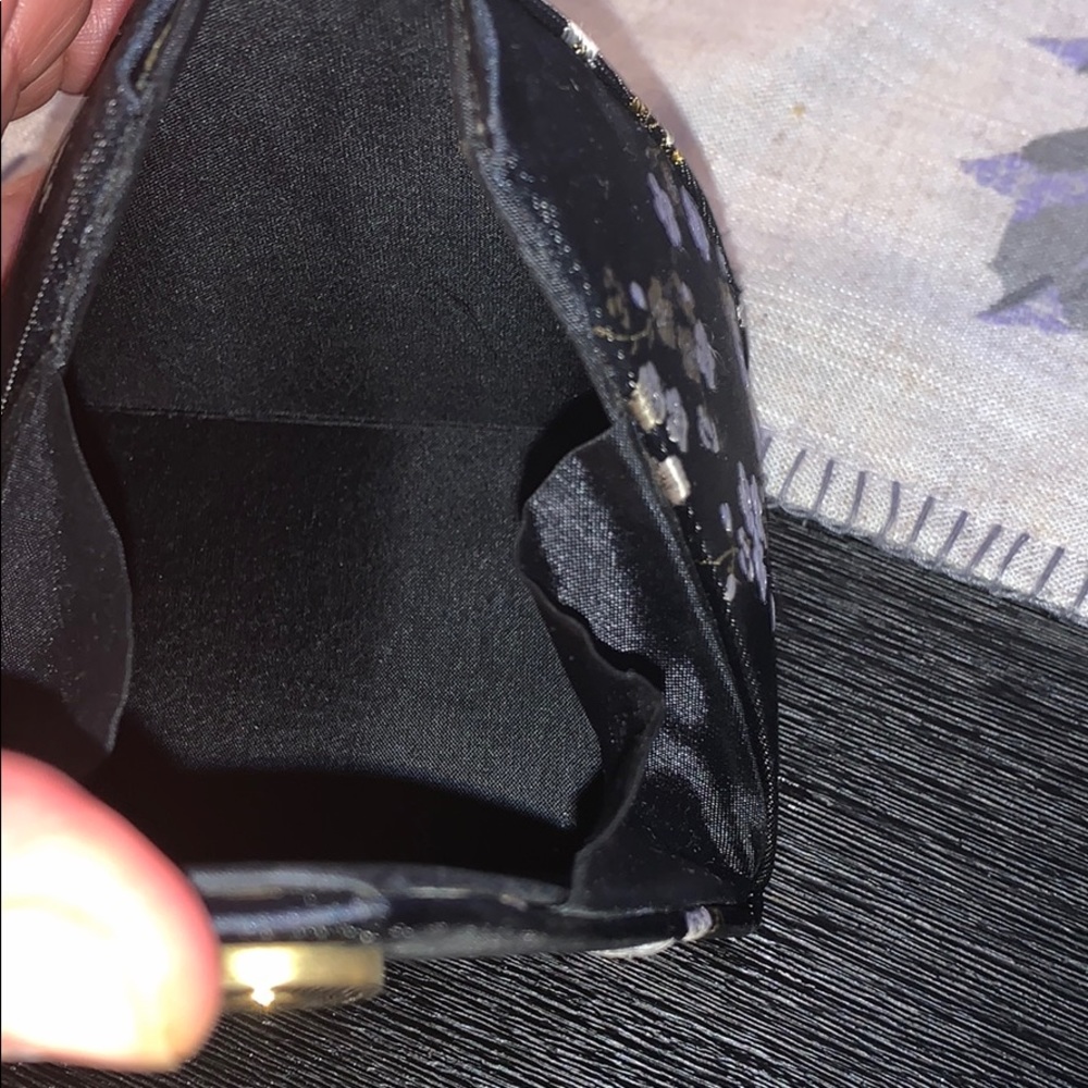 Small Bag - Picture 3 of 3